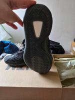 YEEZY QNTM ONYX BLACK West - Unterliederbach Vorschau