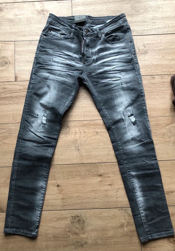 Dsquared2 Jeans-Hose, Größe 46 in Neuss