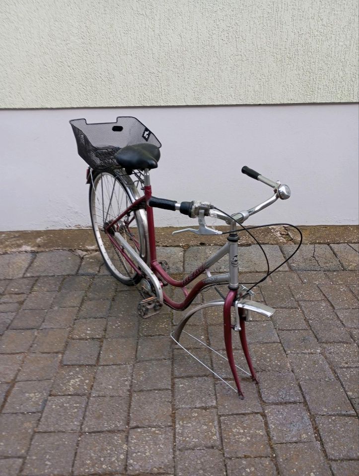 Fahrrad Damenrad 28" Nabenschaltung Scheunenfund in Wolferstedt