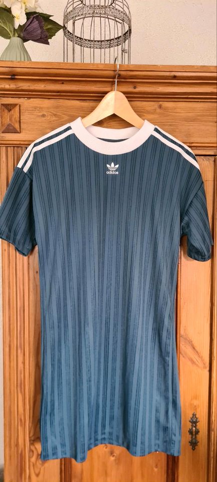 Adidas Shirt, long , Xs in petrol in Quierschied