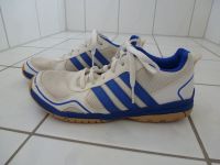 Adidas Hallenschuh Turnschuh Gr. 36 US4 Nordrhein-Westfalen - Waltrop Vorschau