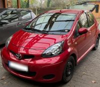 Toyota Aygo in dunklem, schönen ROT Nordrhein-Westfalen - Bedburg-Hau Vorschau