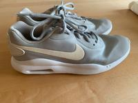 Nike Air Turnschuhe, Gr.38 (UK 5) Bayern - Heroldsbach Vorschau