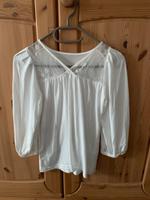Vero Moda T Shirt weiß GrS/36 mit spitze Nordrhein-Westfalen - Menden Vorschau