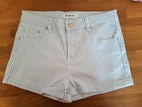 Shorts - Jeansshorts - Streifen - Gr. 34 - stradivarius Sachsen-Anhalt - Magdeburg Vorschau