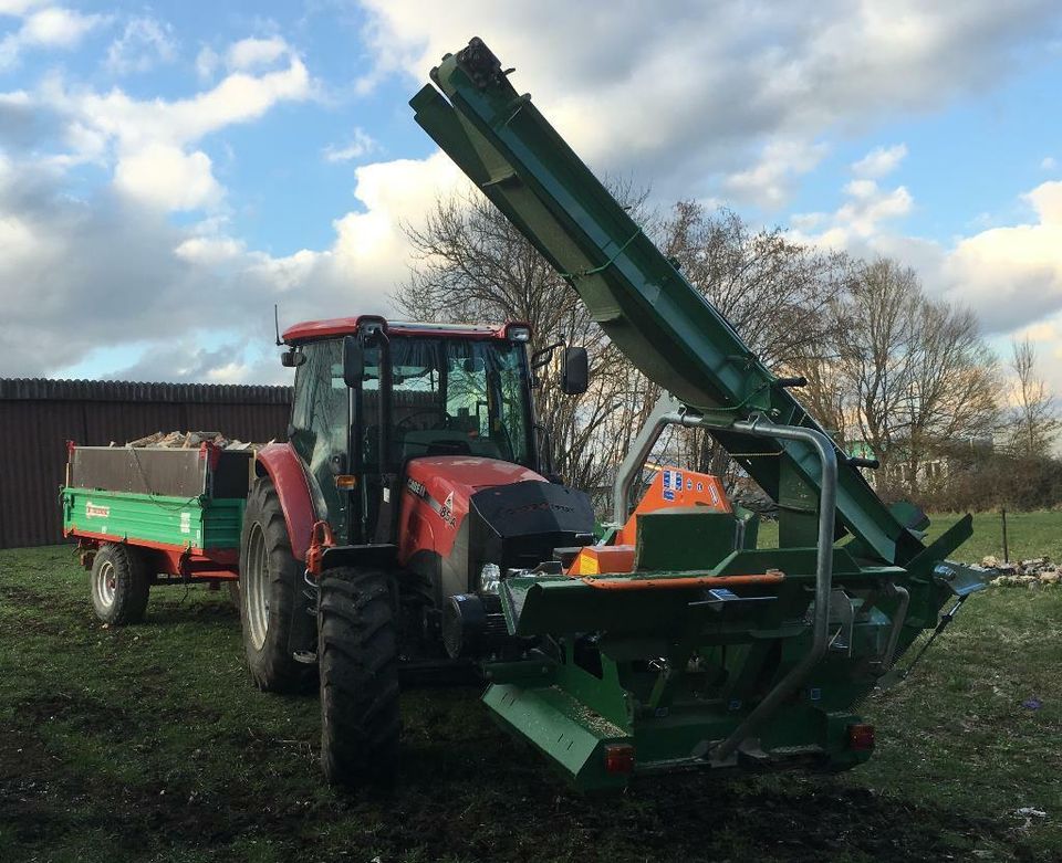 Lohnsägen, Brennholz Sägen, Posch Cutmaster 700 in Hettingen