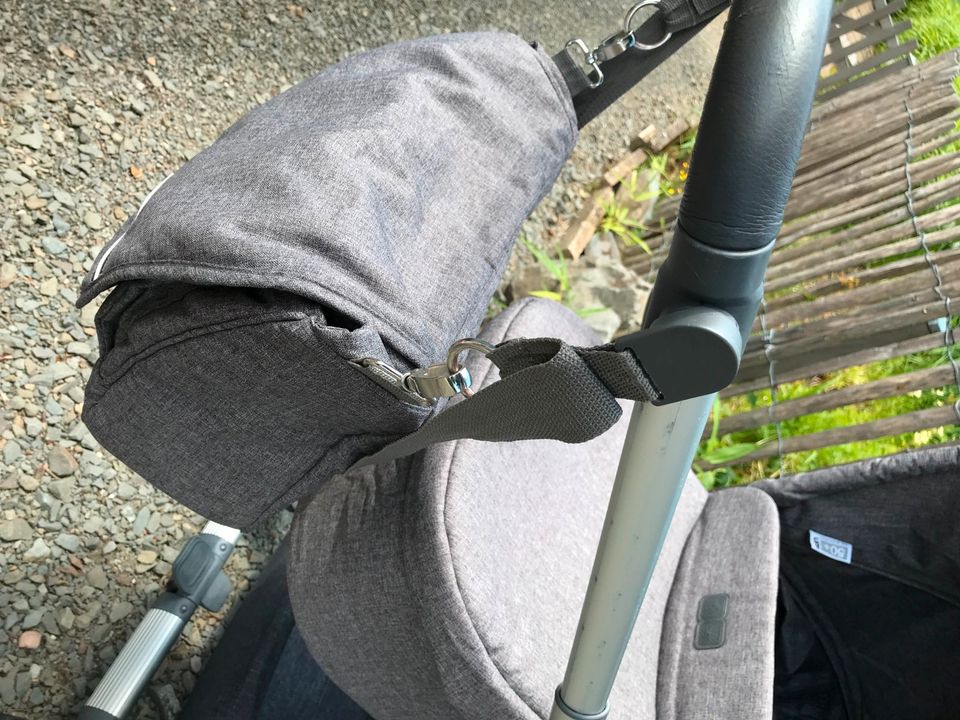 ABC Design Viper 4, Kinderwagen mit Babywanne und Zubehör in Nümbrecht