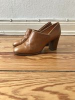 Pollini 70er Vintage Schuhe Pumps Cognac 37 Hamburg-Nord - Hamburg Eppendorf Vorschau