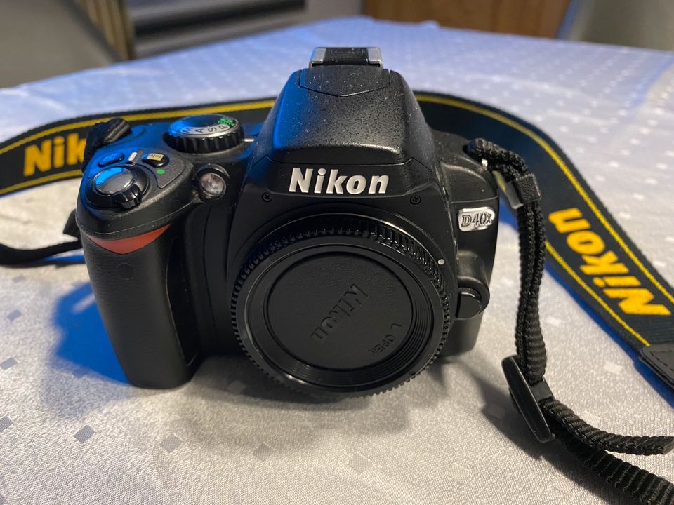 Nikon D40X digitale Spiegelreflexkamera Objektive Set in Grettstadt