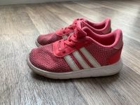 * Mega leichte Adidas Sneaker / Schuhe Gr. 26/27 * Berlin - Hohenschönhausen Vorschau