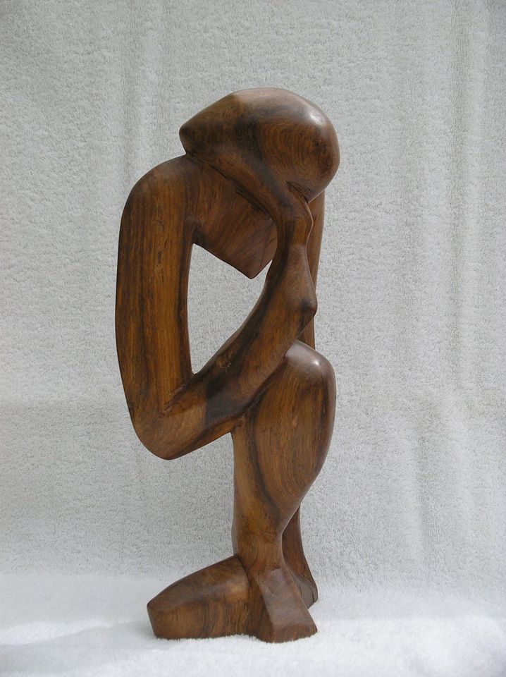 Afrikanische Figur – Denker, sitzend in Ronsberg