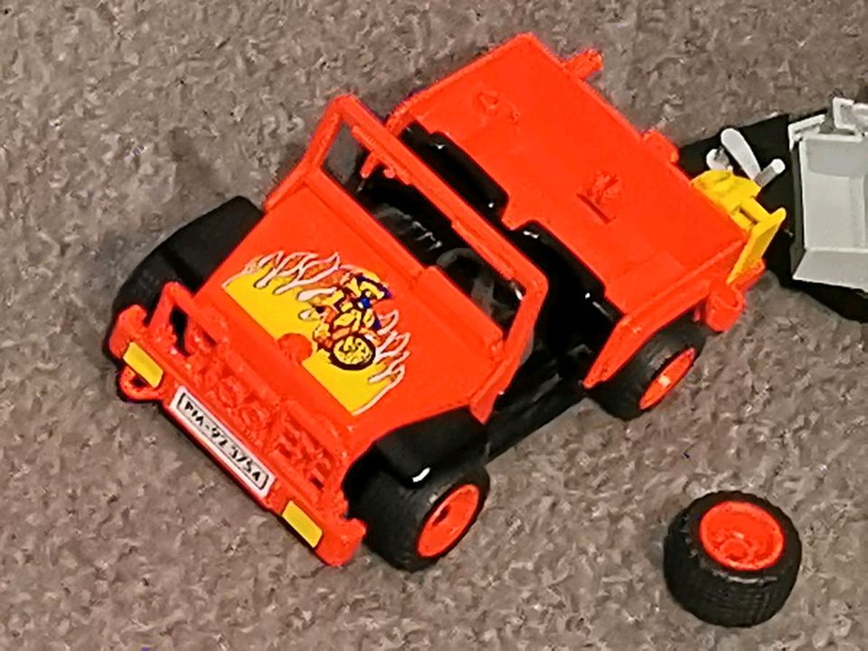 Playmobil Jeep mit Anhänger in Norderstedt