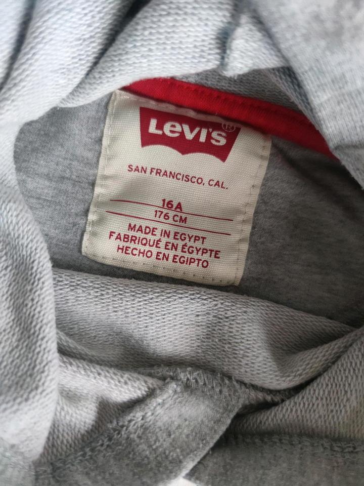 Hoodie Puma Nike Converse Adidas Levis Star Wars Gr. 152 in Bad Friedrichshall