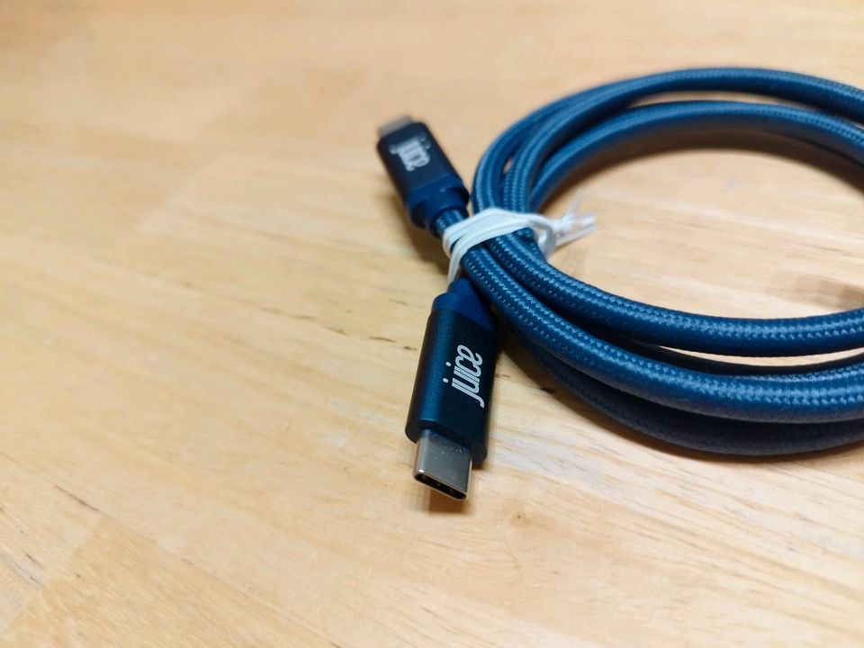 Juice USB-C zu USB-C Sync-und Ladekabel Neu in Berlin