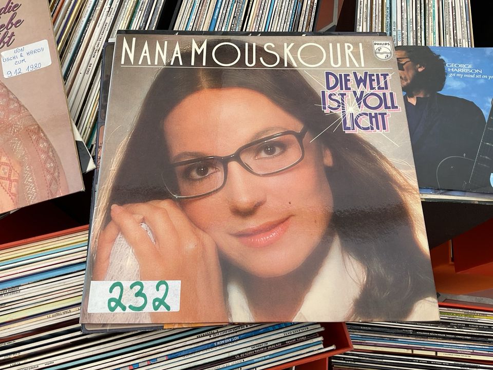 LPs Nana Mouskouri in Hamburg
