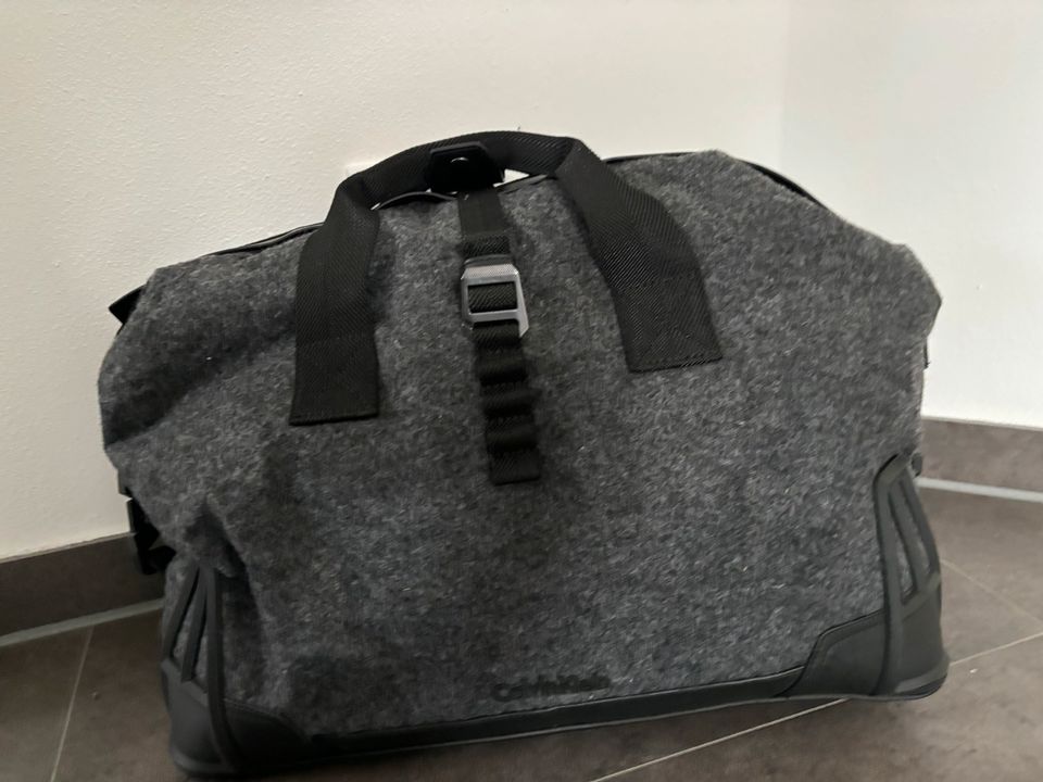 Calvin Klein Weekender Große Reisetasche in Augsburg