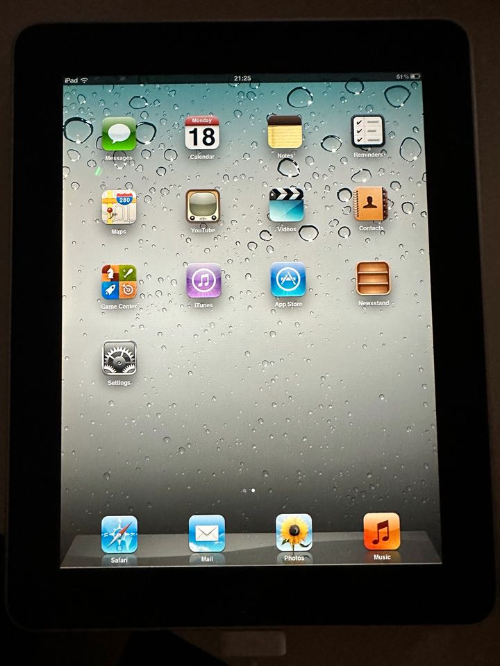 iPad 1. Generation (2010), inkl. Box, Schutzhülle & Ladekabel in Dortmund