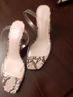 Pantoletten Zara Pumps Schlangemuster Sandalen Hessen - Offenbach Vorschau
