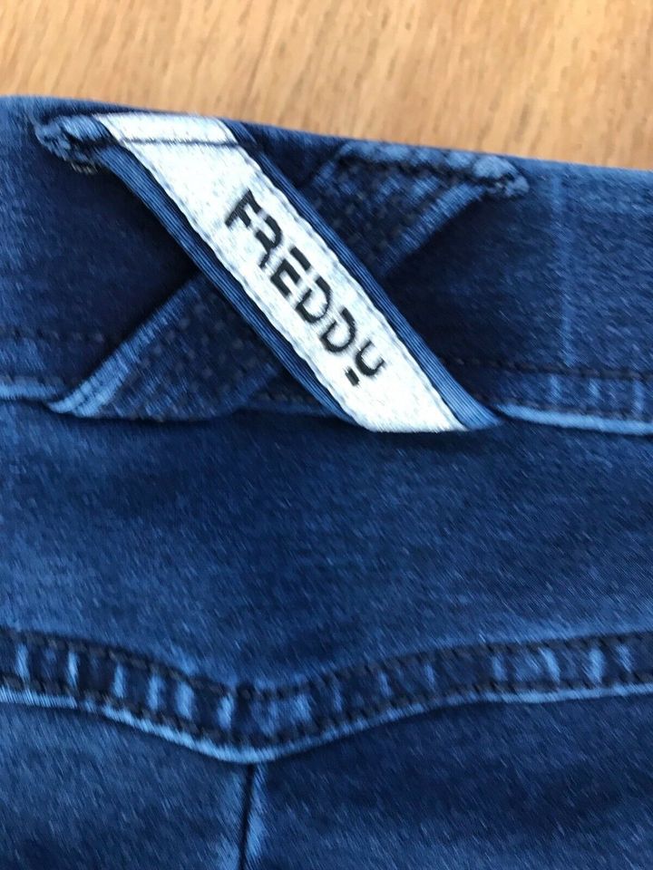 Freddy WR.UP XXS Flare Jeans NEU in Potsdam