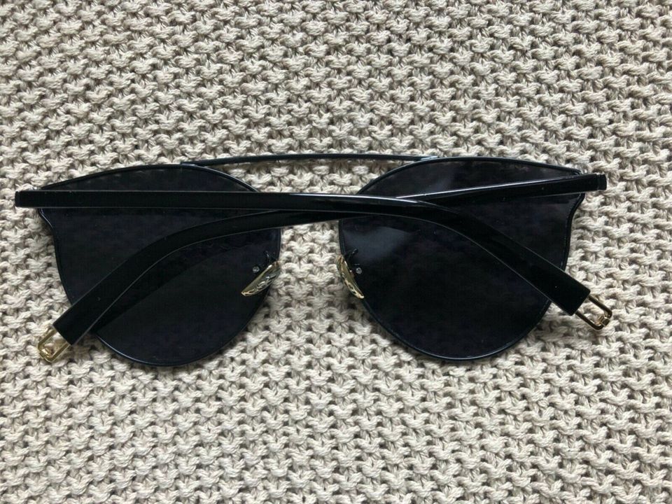 Sonnenbrille Brille Schwarz Cat eye von West Italy in Hamburg