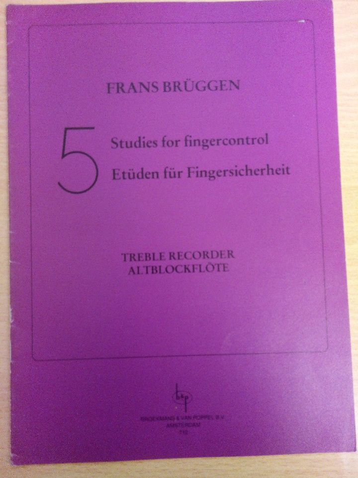 5 Etüden für Fingersicherheit für Altblockflöte, Franz Brüggen in Vallendar