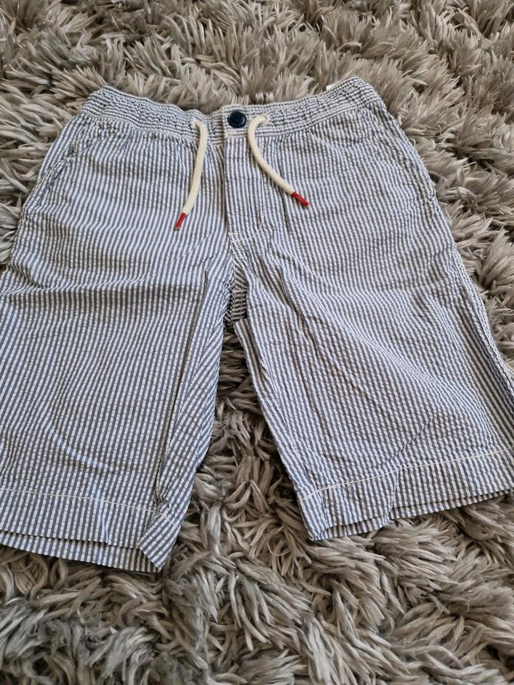 Kurze Hose Tommy Hilfiger 140 in Samswegen