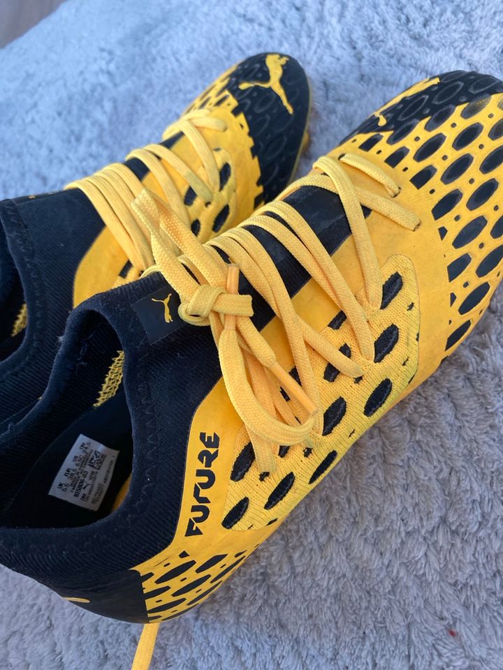 Puma Future yellow Größe 38,5 in Berlin