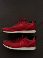 Nike Schuhe 45 Rot Running Schuhe Bochum - Bochum-Nord Vorschau