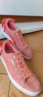 Puma Sneaker Schleife Bow Turnschuhe 38,5 39 coralle Frankfurt am Main - Bockenheim Vorschau