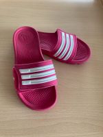 Adidas Bade-Latschen Schwimm-Sandalen Gr.33 Baden-Württemberg - Freiburg im Breisgau Vorschau