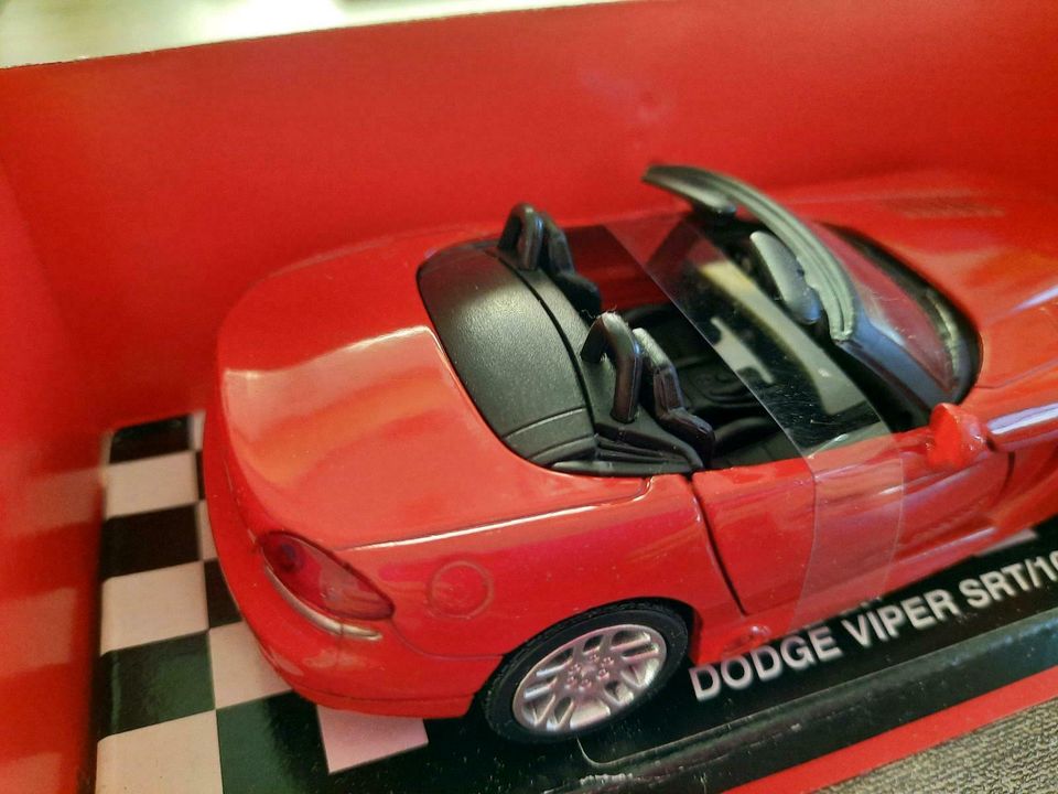 Modellauto Dogde Viper SRT/10 in Arzberg