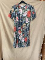 Kleid VILONA MODA durchgekn. 18 Kn. Größe 38 Niedersachsen - Hohenhameln Vorschau
