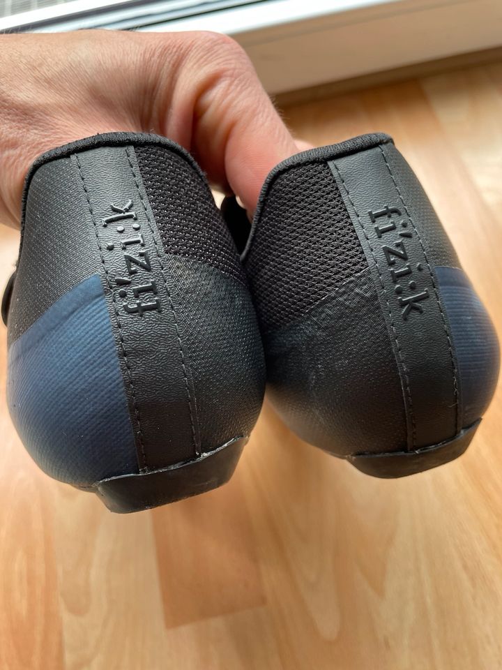 Fizik Tempo Overcurce R4 44,5 Boa Rennradschuhe in Markt Schwaben