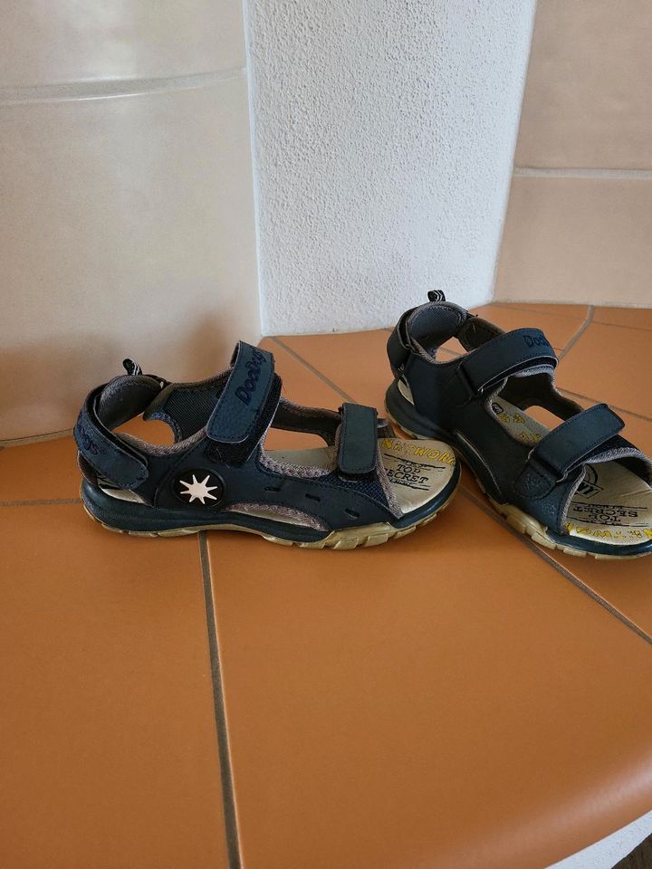 Sandalen blau Gr. 36 Jungen in Weismain