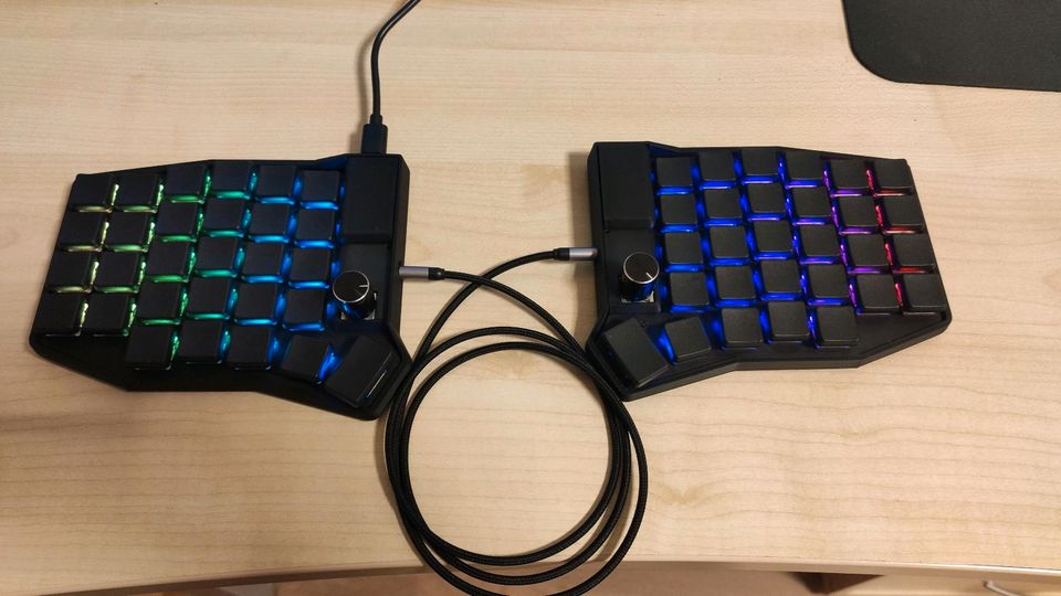 Split Keyboard Sofle - Ergonomische Tastatur in Bad Homburg