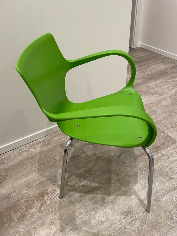 Stuhl grün indoor oder Outdoor nutzbar in Tuchenbach