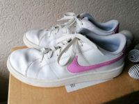 Nike Damen Mädchen Sportschuhe Sneaker Gr. 38,5 UK 5 Rheinland-Pfalz - Feilbingert Vorschau