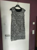 knielanges Kleid bpc selection Gr. 38 schwarz/weiß Bochum - Bochum-Wattenscheid Vorschau