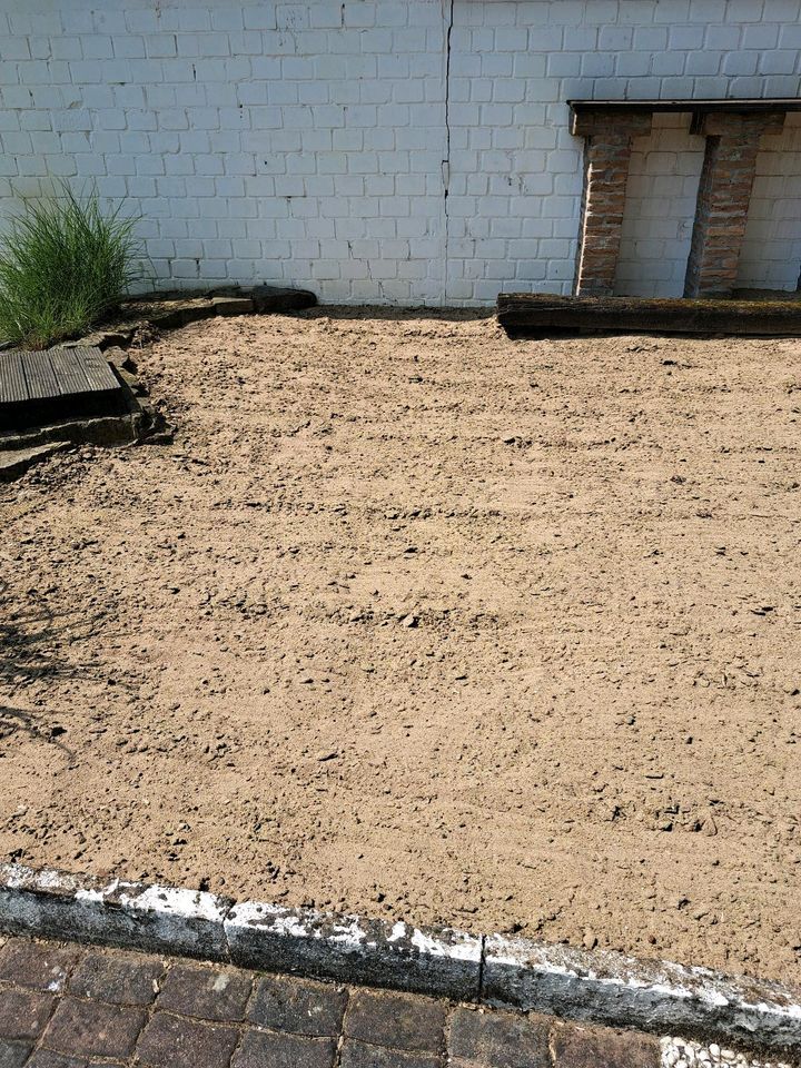 Sand ca. 8 Kubikmeter zu verschenken in Voerde (Niederrhein)