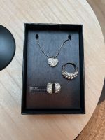 Schmuck Set mit Swarovski Steinchen Herz Kette Ring und Ohrringe Niedersachsen - Wietzendorf Vorschau