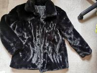 Wunderschöne,kuschelige Kunstfell Kurzmantel/Jacke schwarz Gr:42 Dithmarschen - Heide Vorschau
