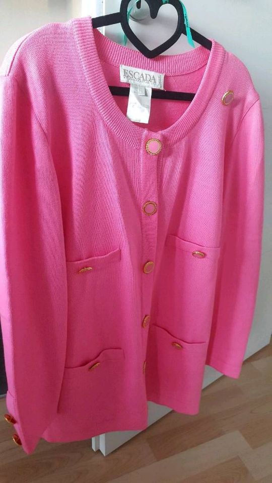 ESCADA Strickjacke Wolle  M-L Tragbar in Neu Ulm