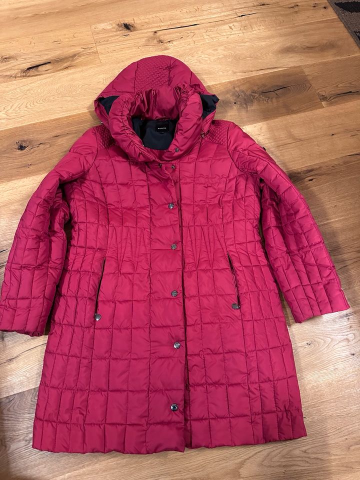 Bonita Winterjacke/Wintermantel rot Gr. 40 in Ingolstadt