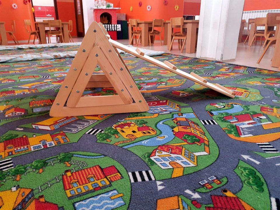 3Teiliges Pikler Set mit 2 Dreiecke und Rutsche Montessori in Solingen