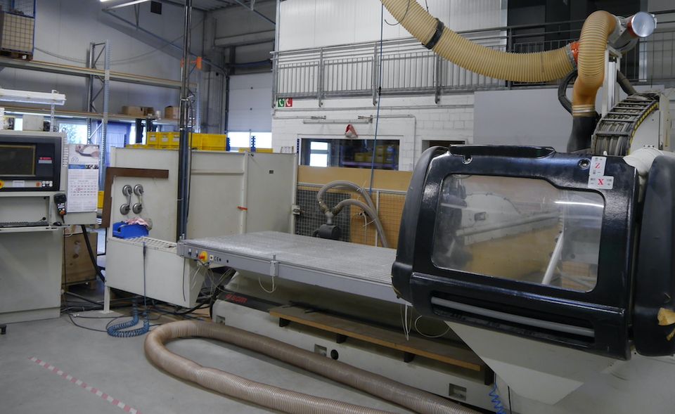 7073 CNC Bearbeitungszentrum (1.720 x 3.400 mm) SCM Record 130 in Bielefeld