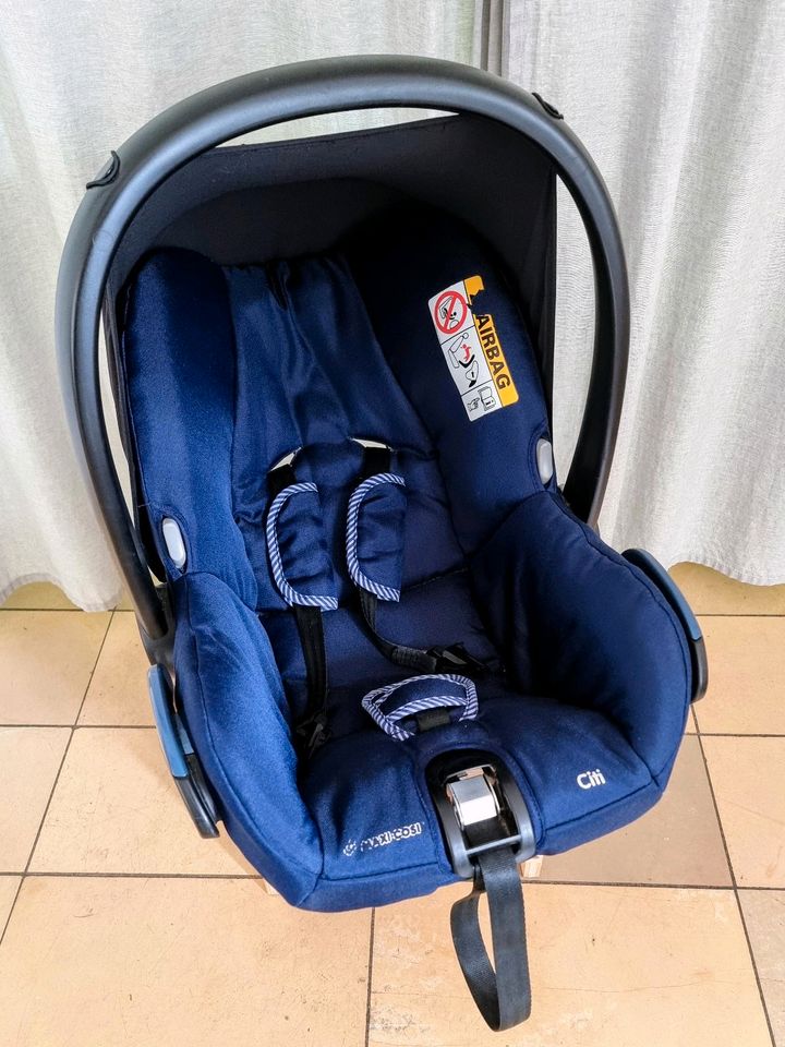 MAXI COSI City dunkelblau, guter Zistand in Mülheim (Ruhr)