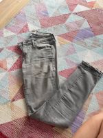 Frame Damen Jeans grau Größe 28 Niedersachsen - Rosengarten Vorschau