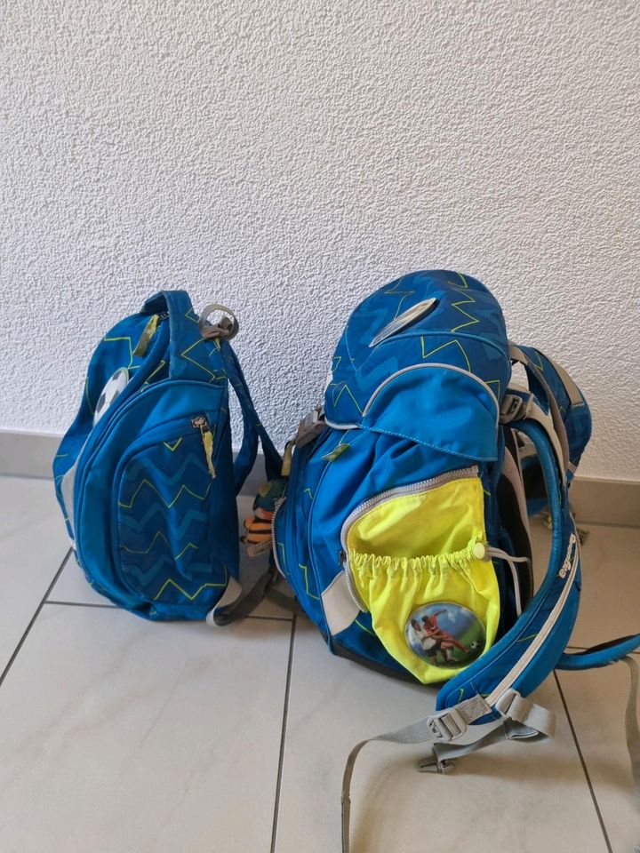 Ergobag Rucksack mit Fussballkletties in Hanau