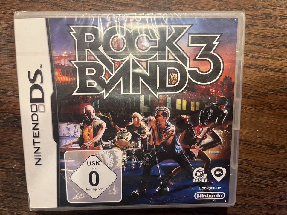 Nintendo DS Rock Band 3 sealed NEU in Kiel