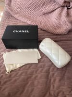 Großes CHANEL Set Box,weiße CC Brillenbox,Säckchen,Beschreibung Hessen - Büdingen Vorschau